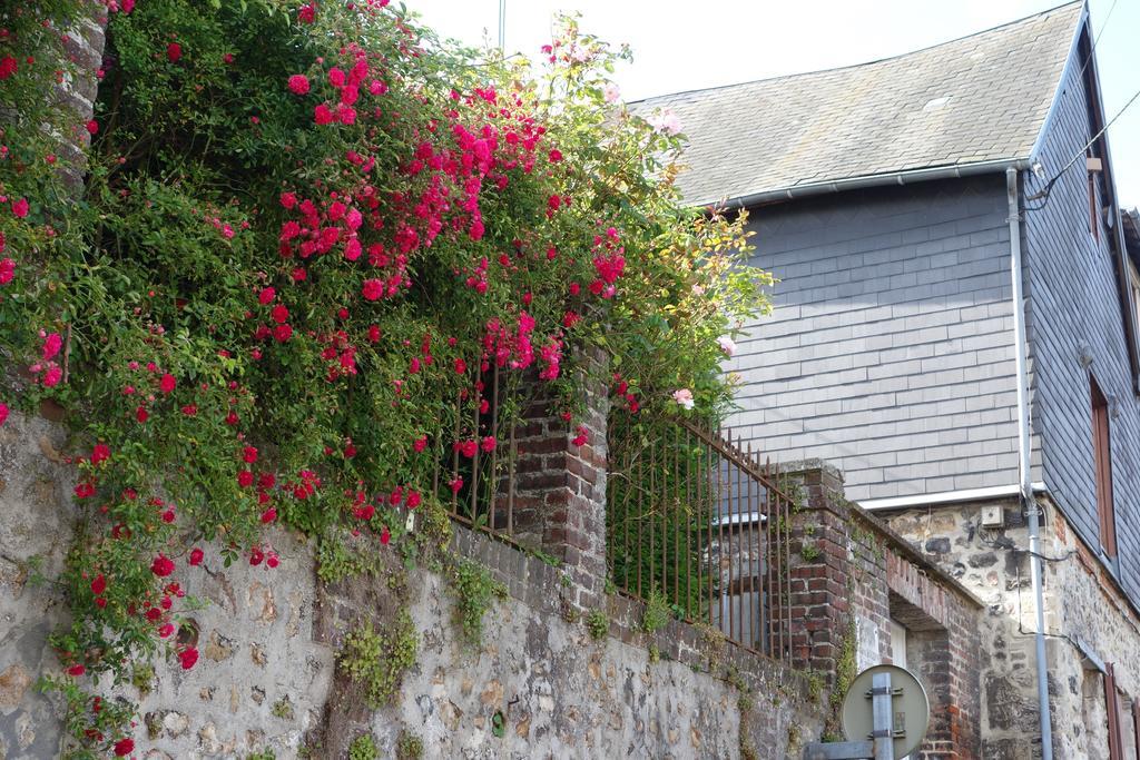 Boudin Cottage Honfleur Exterior photo